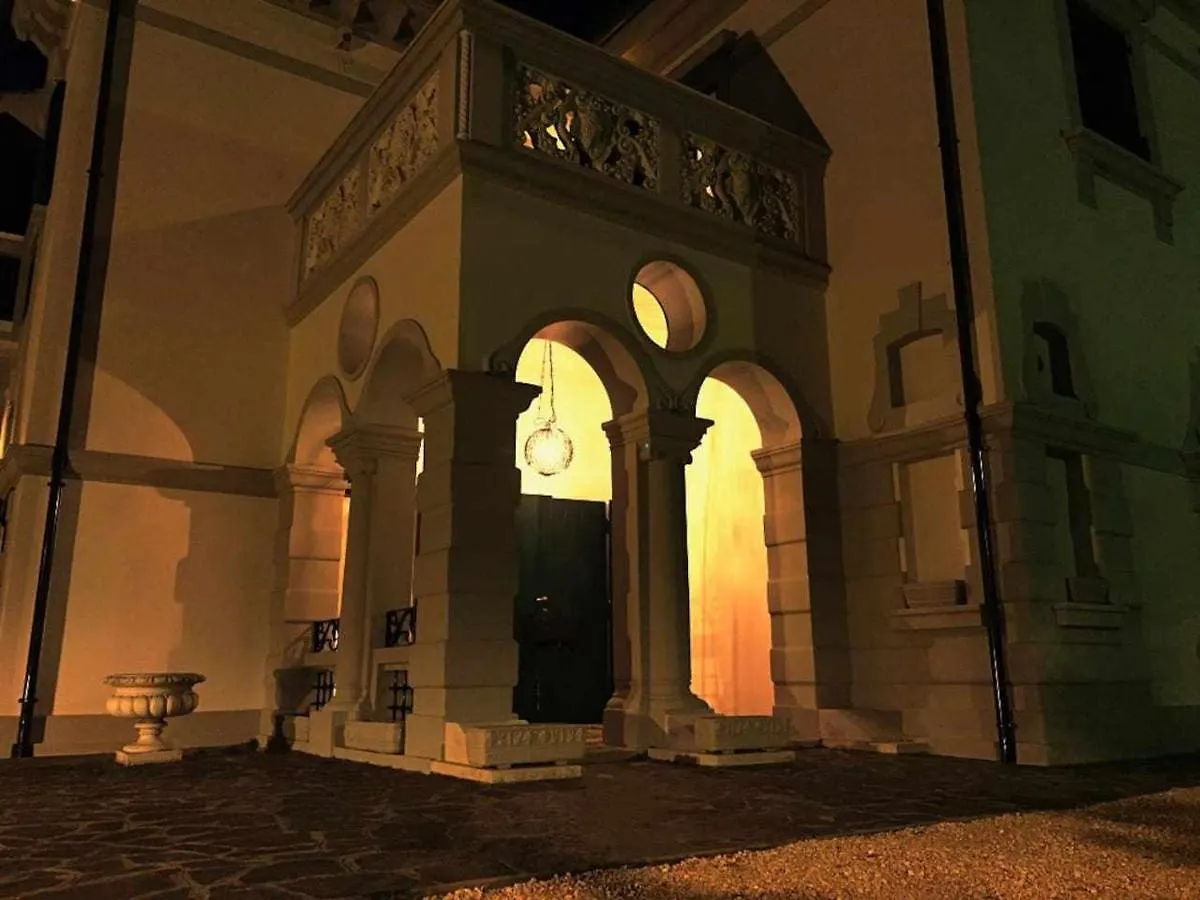 Bed and Breakfast Relais Toti Beb Bed E Breakfast Mogliano Veneto Bed & Breakfast